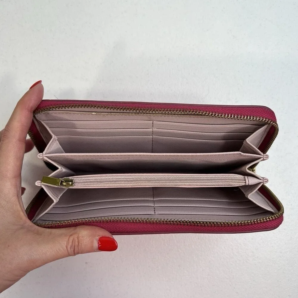 Fossil Pink Pebbled Leather Zip Around Wallet‎ Pockets Card Slots Pocketbook